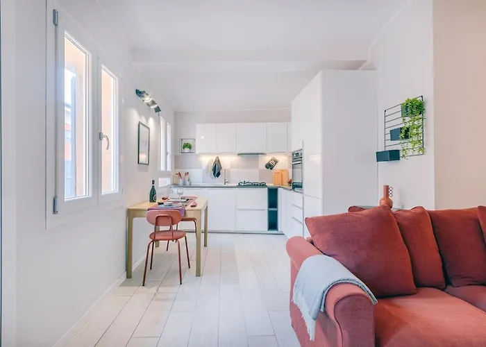 Red Ferrari House - Center Apartman Modena