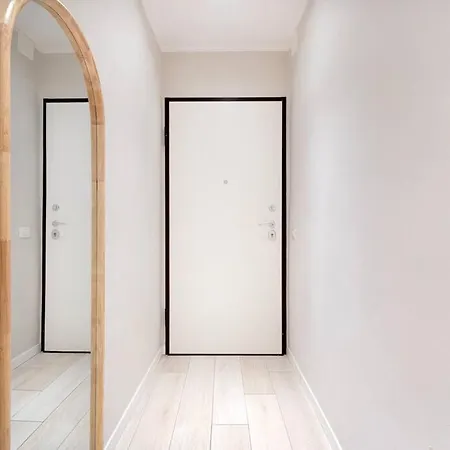 Daire Red Ferrari House - Center