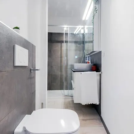 Daire Red Ferrari House - Center